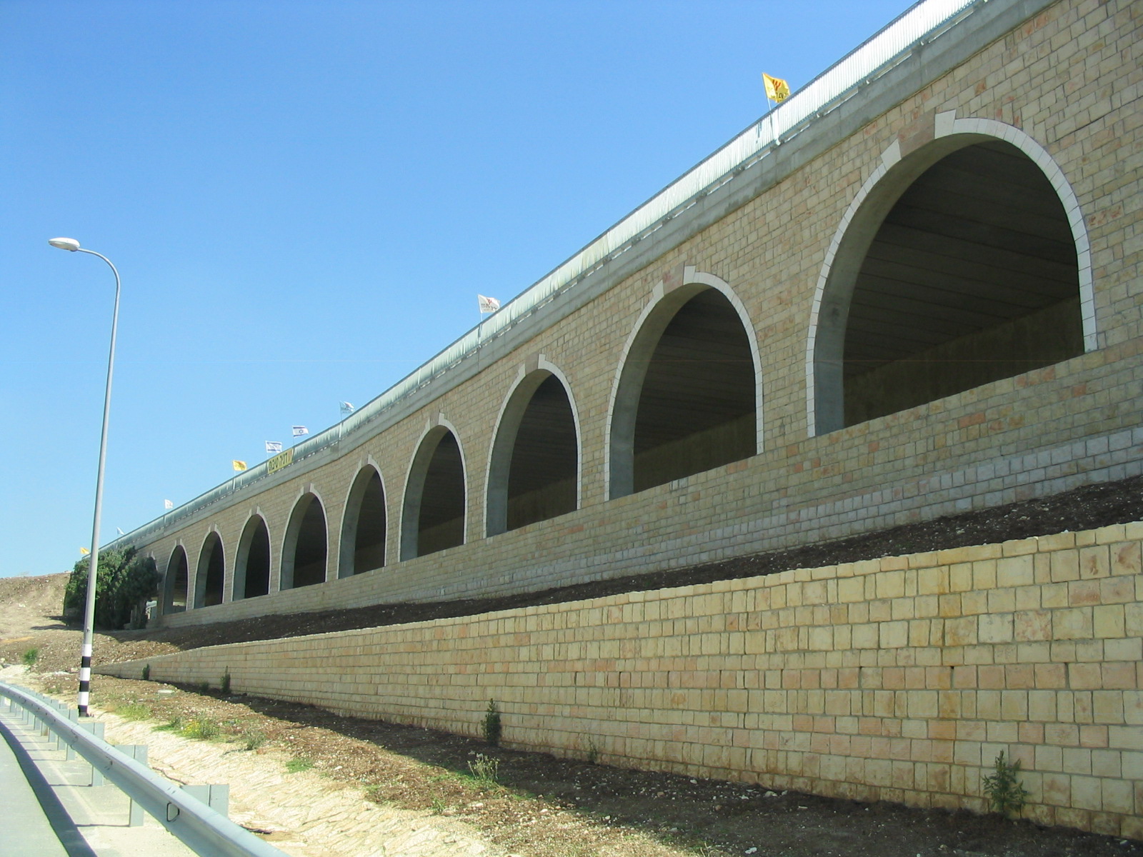 Bridge Crossroad Messilati - concrete screw PSZ