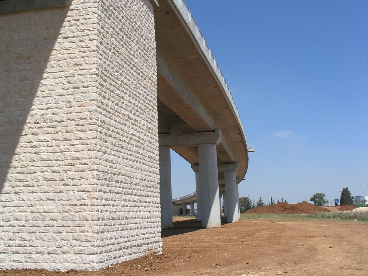 Bridge Ben-Gurion Airport - concrete screw PSZ