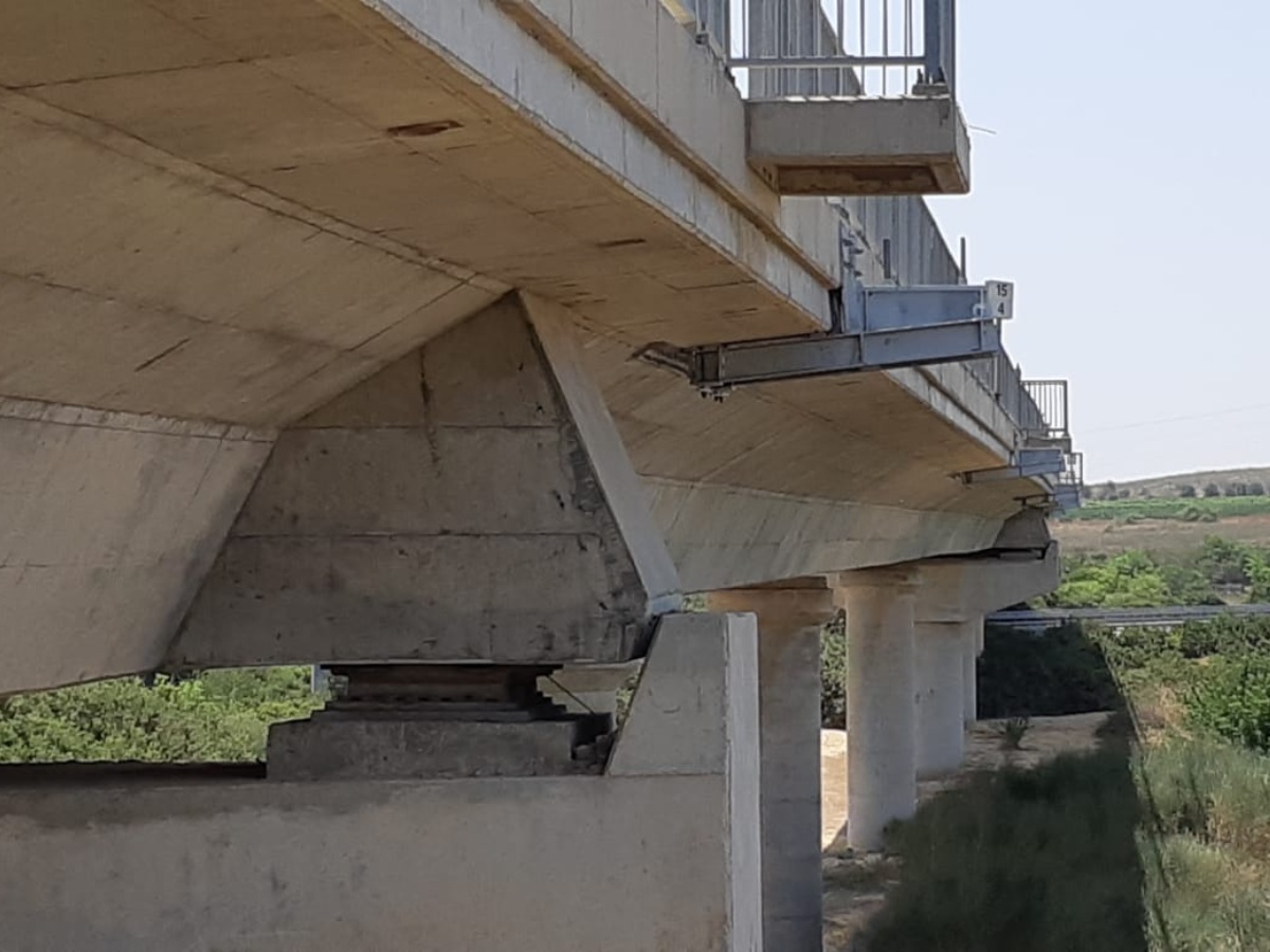 Bridge 9 Railway - chemical anchor AC100Pro & Concrete Screw BT