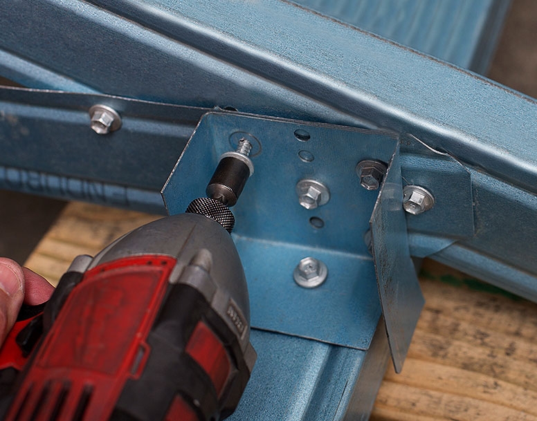 How to make a steel connection to steel?